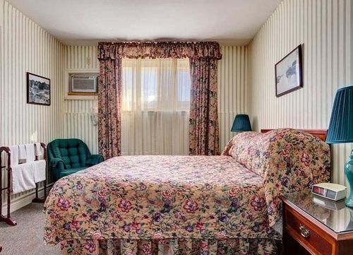 Picton Harbour Inn Екстер'єр фото